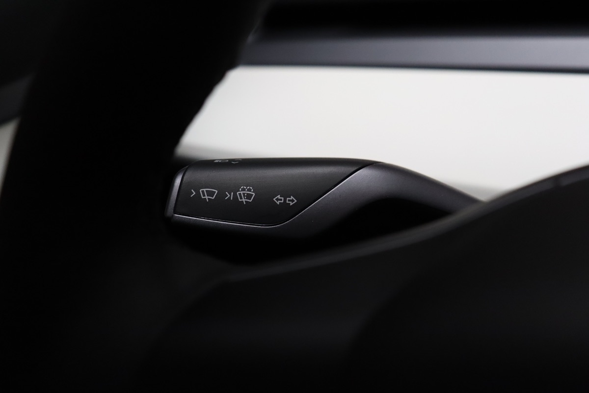 2022 Tesla Model 3 photo 35