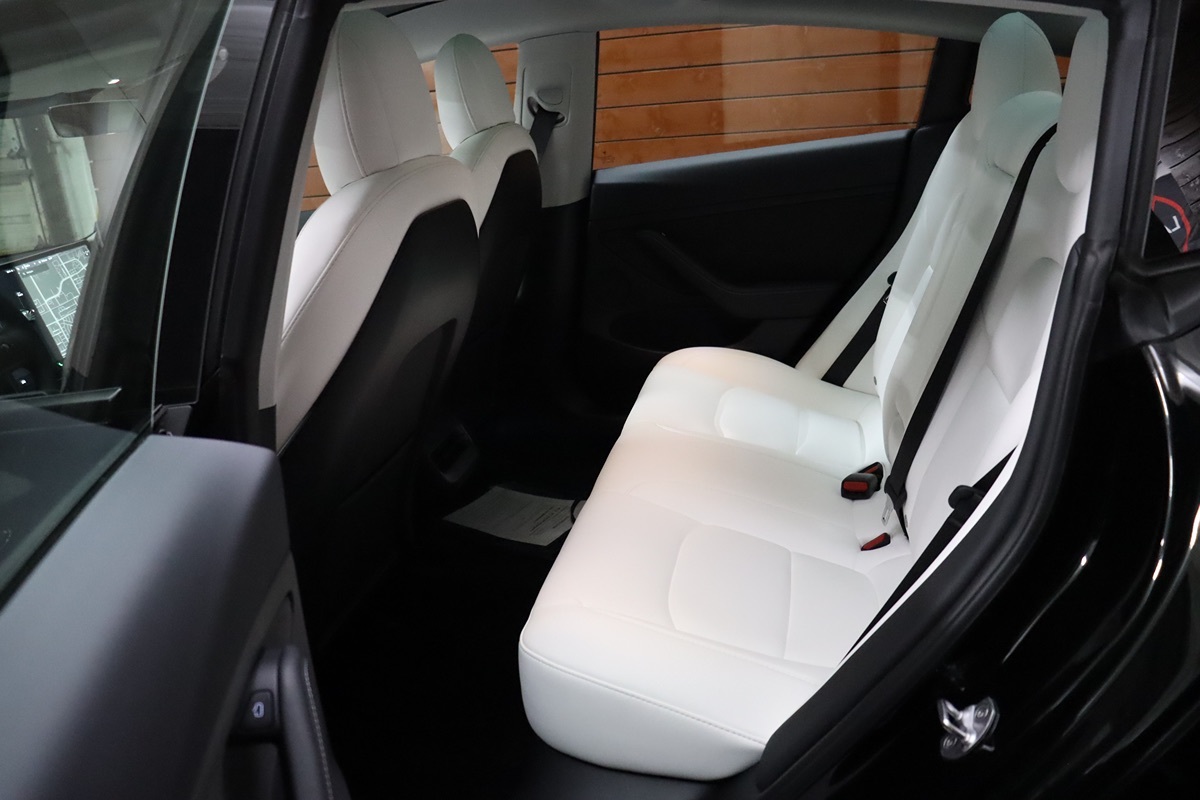 2022 Tesla Model 3 photo 46