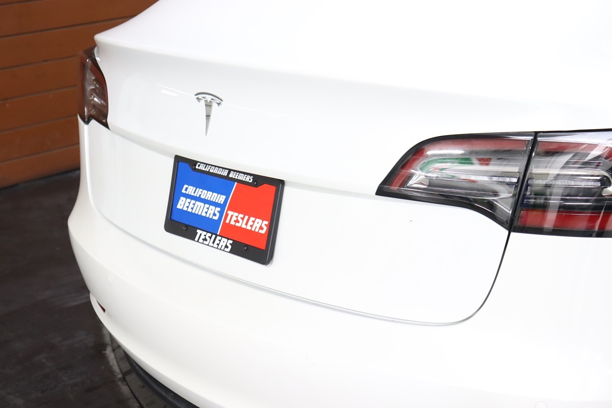 2022 Tesla Model 3 photo 12