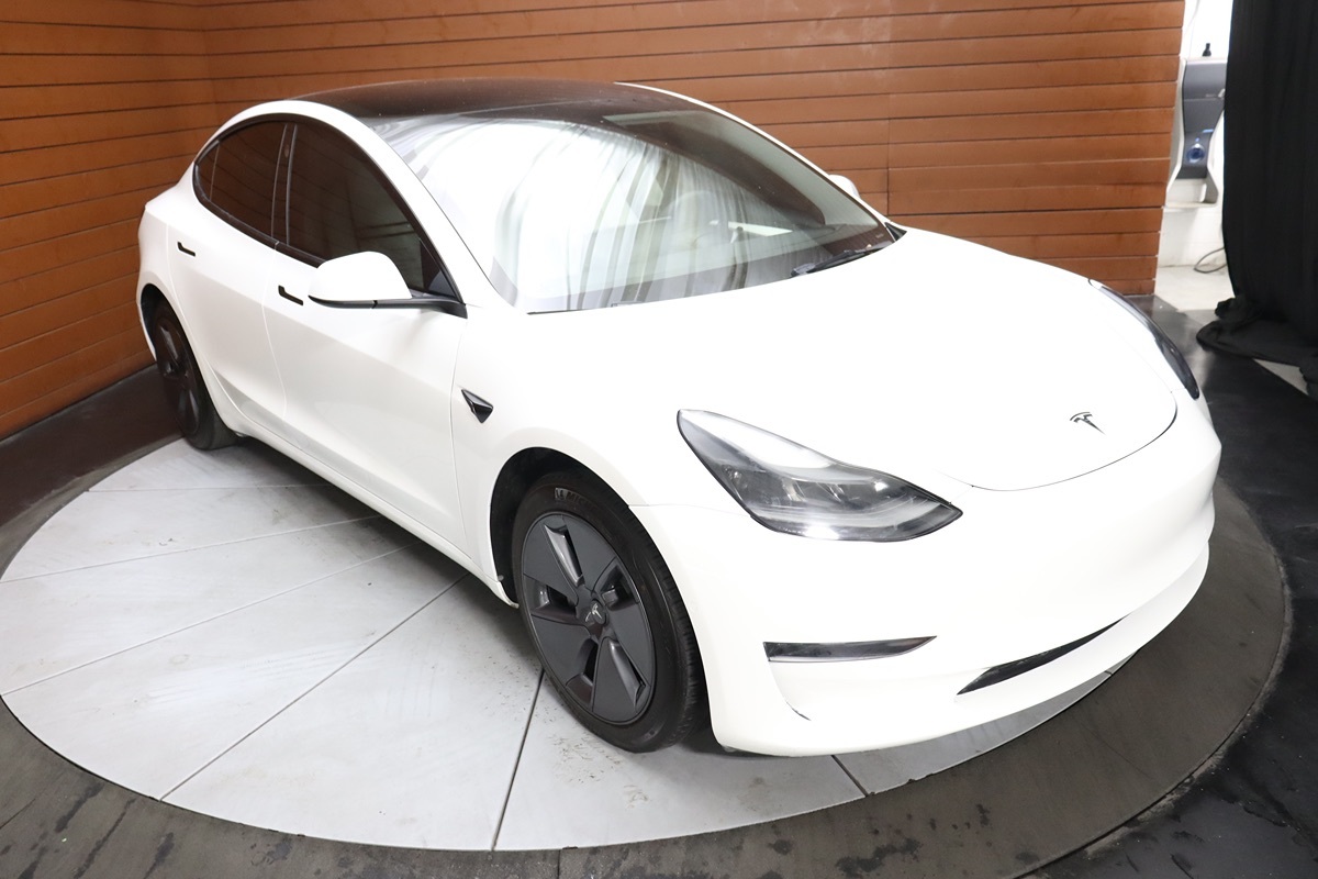 2022 Tesla Model 3 photo 13