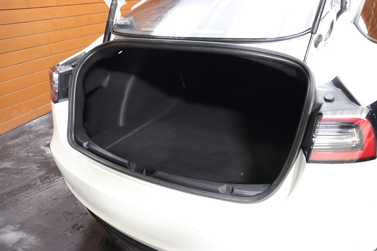 2022 Tesla Model 3 photo 9
