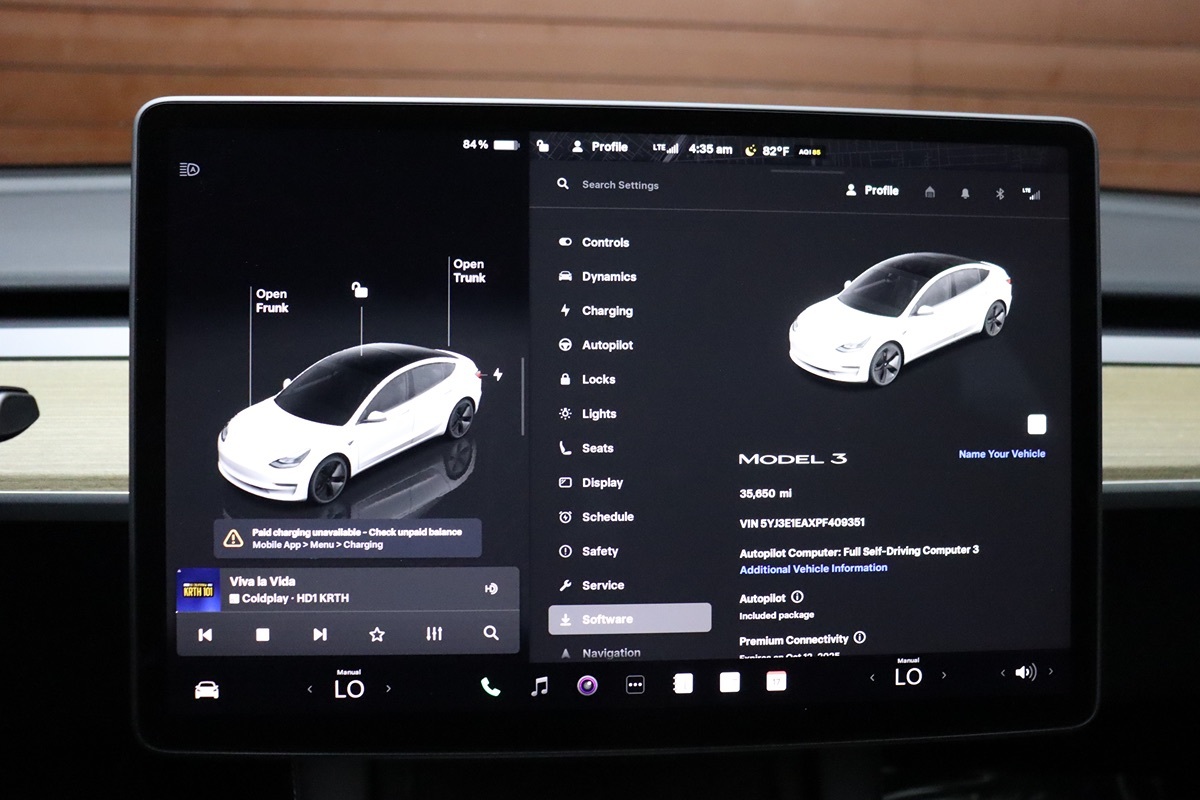 2023 Tesla Model 3 photo 18