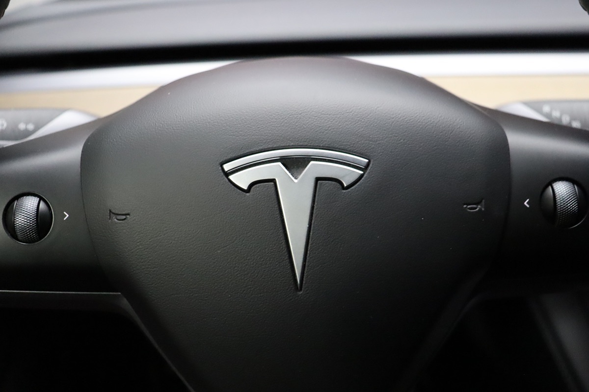 2023 Tesla Model 3 photo 39