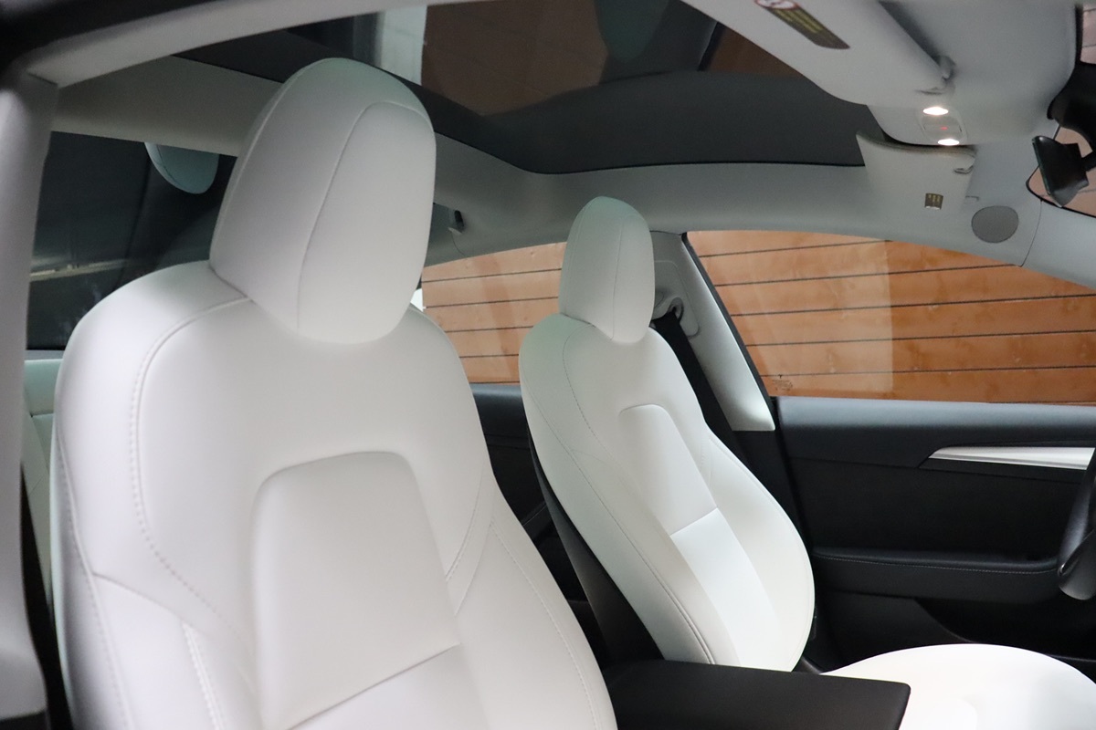 2023 Tesla Model 3 Long Range photo 16