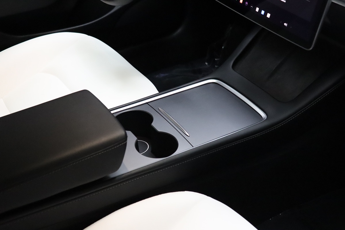 2023 Tesla Model 3 Long Range photo 17