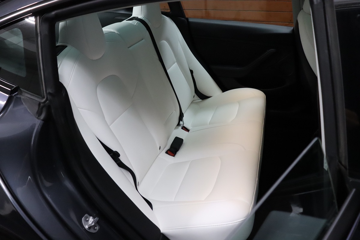2023 Tesla Model 3 Long Range photo 21