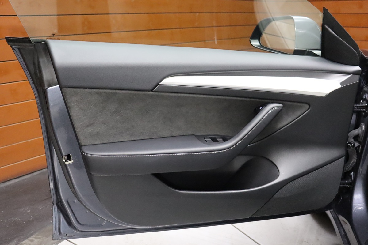 2023 Tesla Model 3 Long Range photo 26