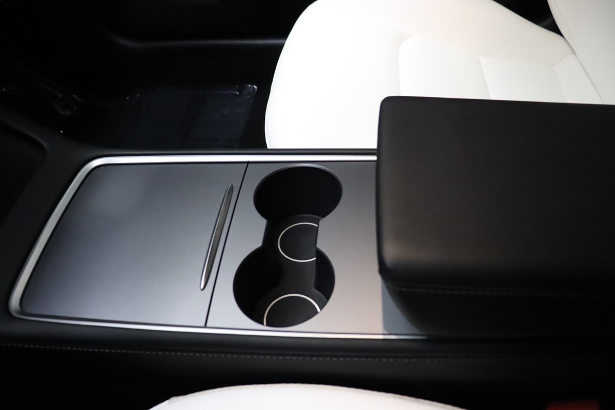 2023 Tesla Model 3 Long Range photo 32