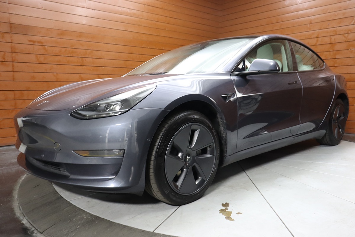 2023 Tesla Model 3 Long Range photo 41