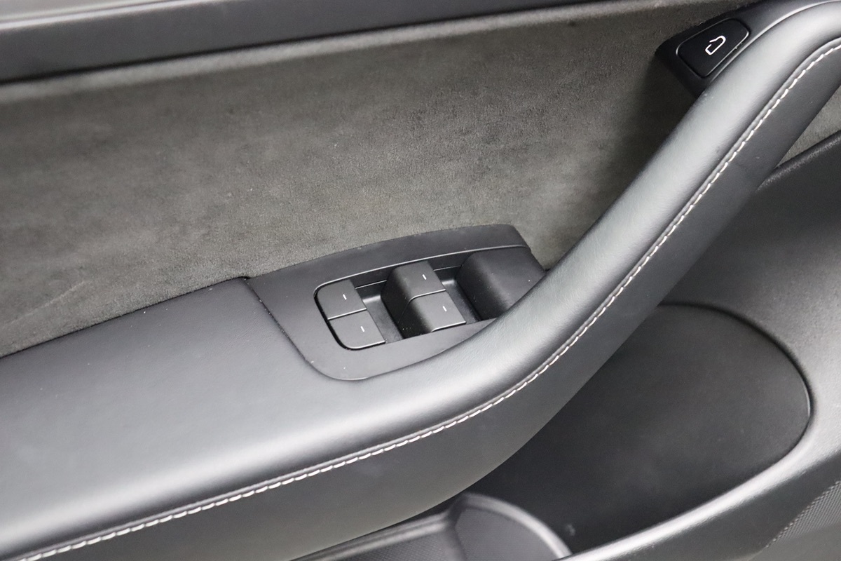 2023 Tesla Model 3 Long Range photo 43