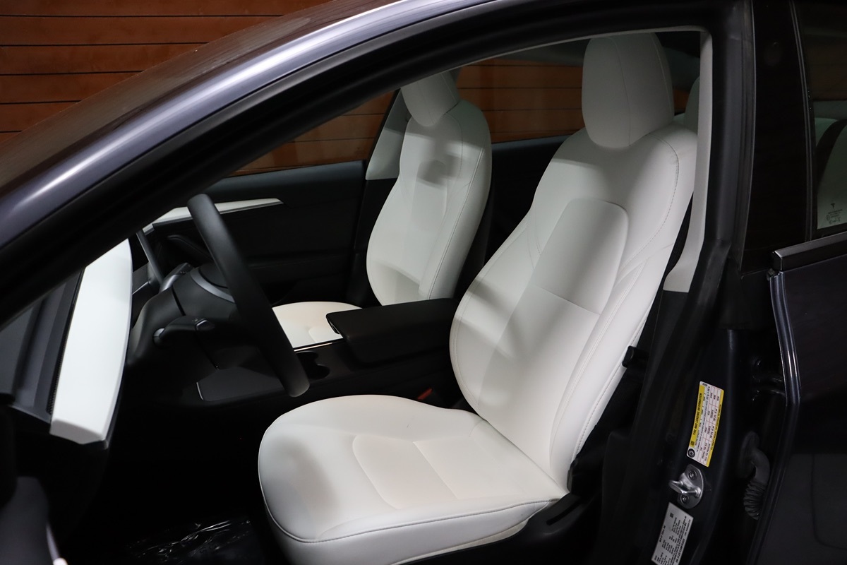 2023 Tesla Model 3 Long Range photo 47