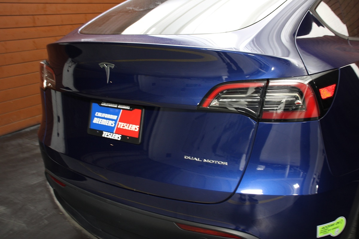 2023 Tesla Model Y Long Range photo 12
