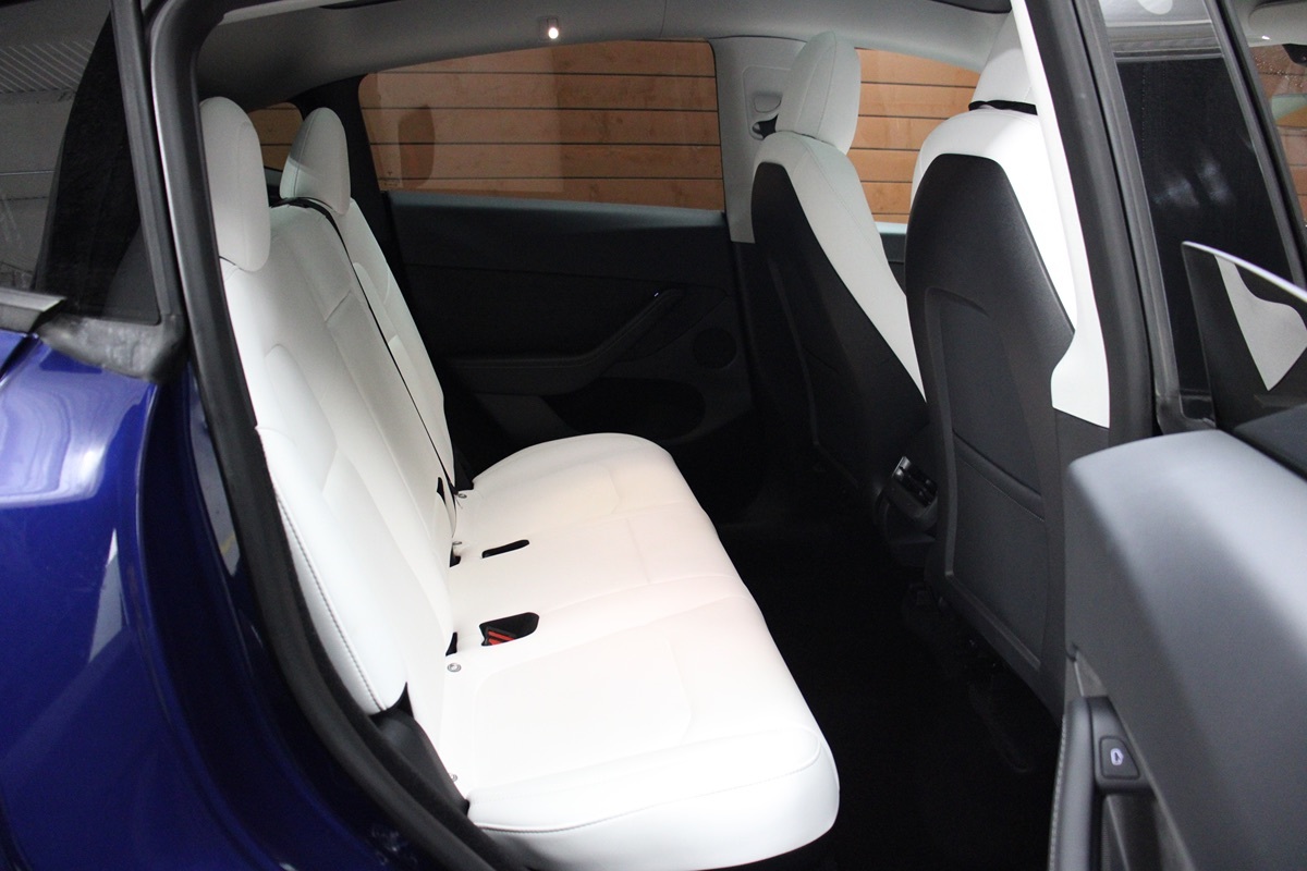2023 Tesla Model Y Long Range photo 29