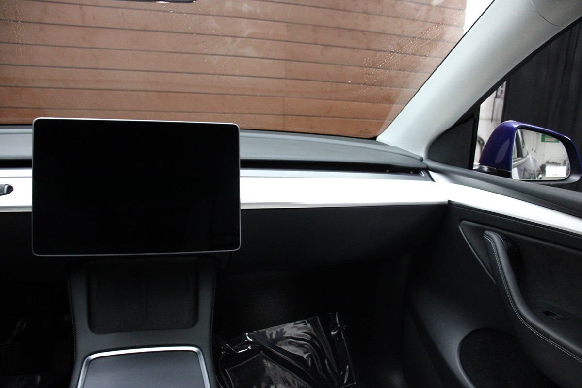 2023 Tesla Model Y Long Range photo 34
