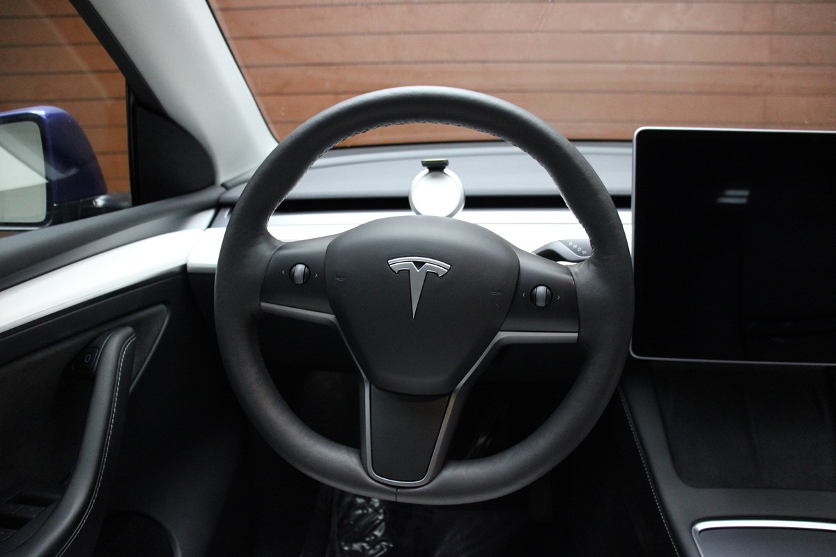 2023 Tesla Model Y Long Range photo 37