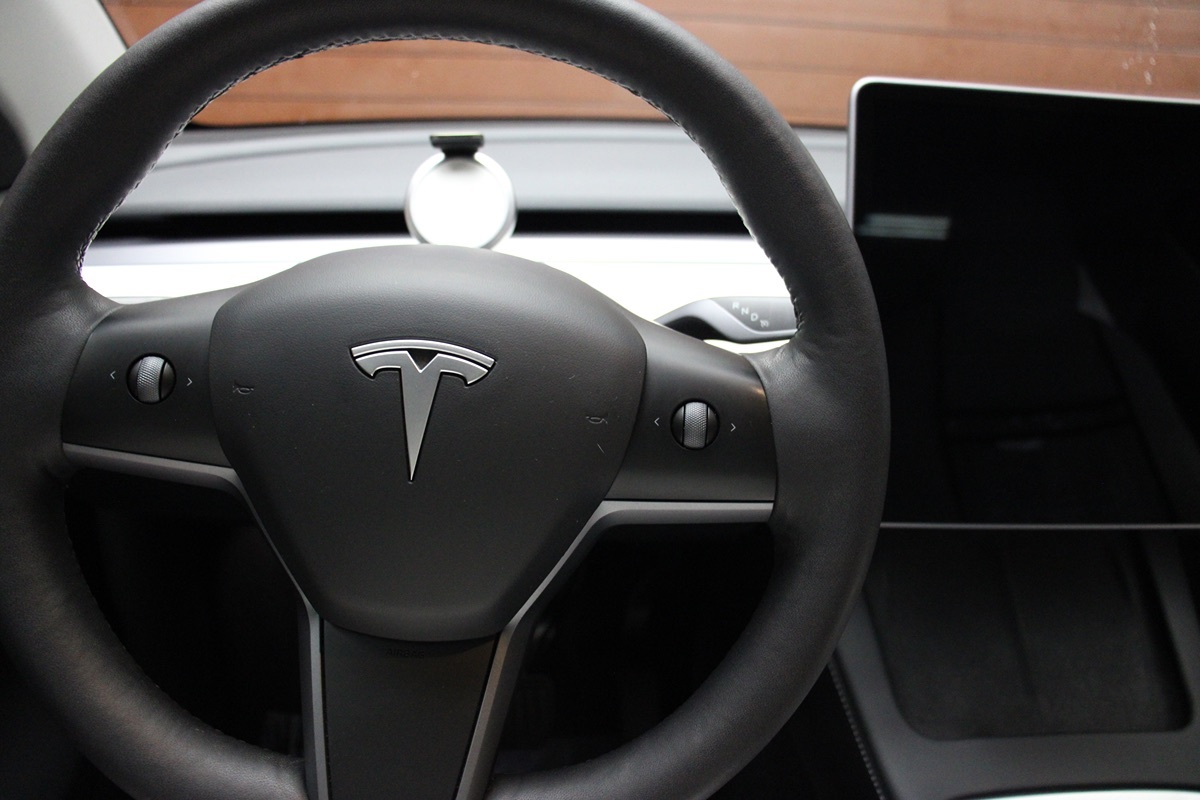 2023 Tesla Model Y Long Range photo 39