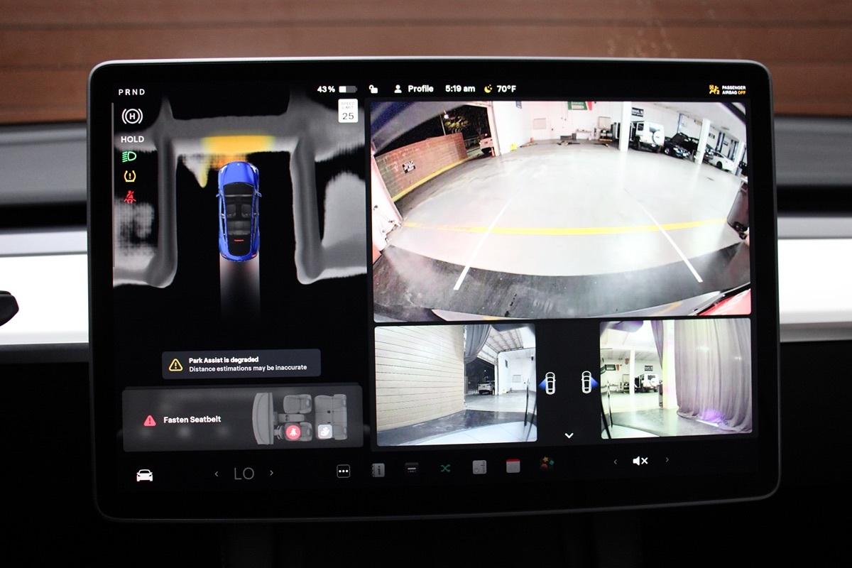 2023 Tesla Model Y Long Range photo 22