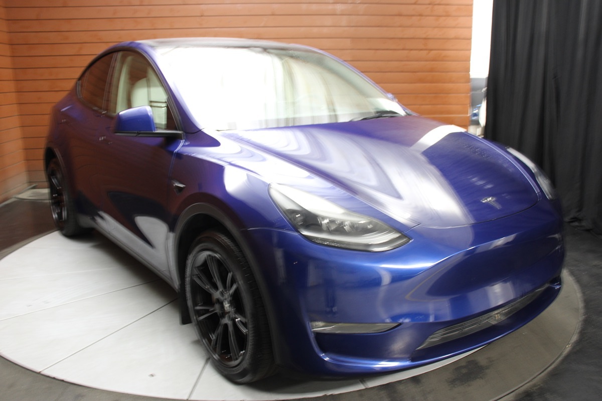 2023 Tesla Model Y Long Range photo 16
