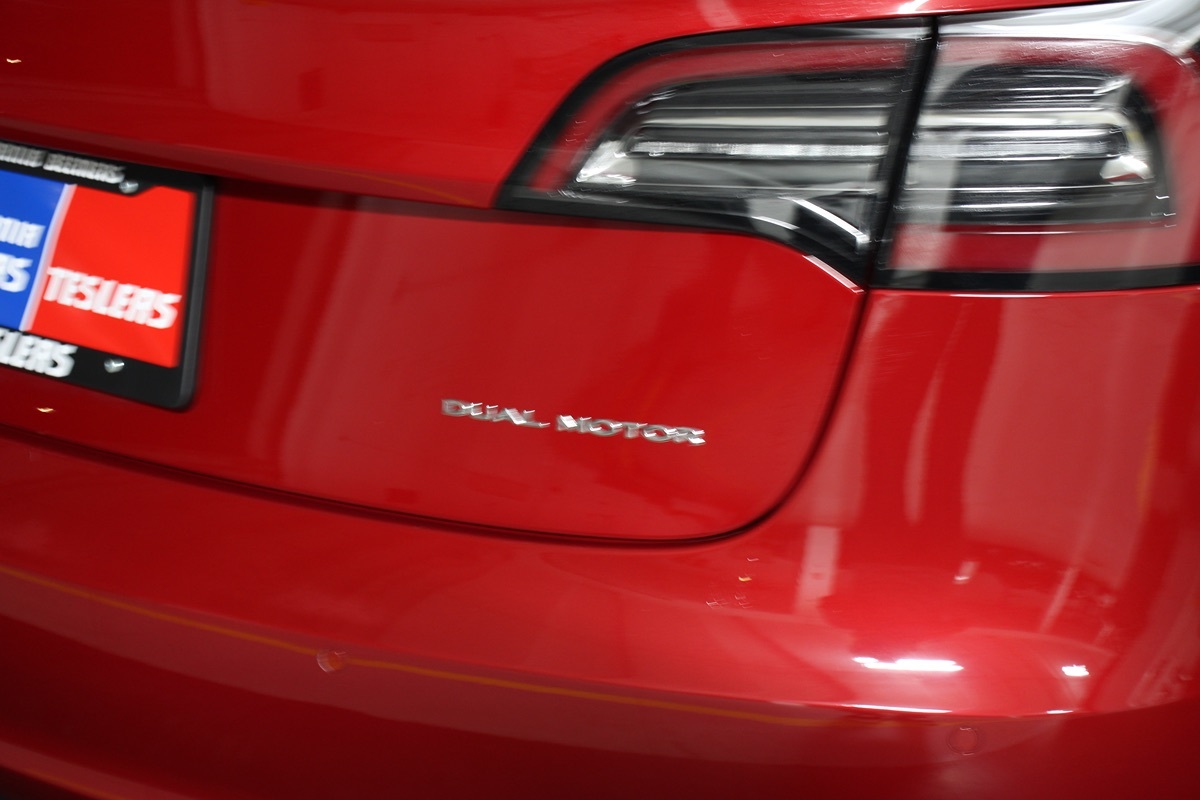 2020 Tesla Model 3 Long Range photo 14