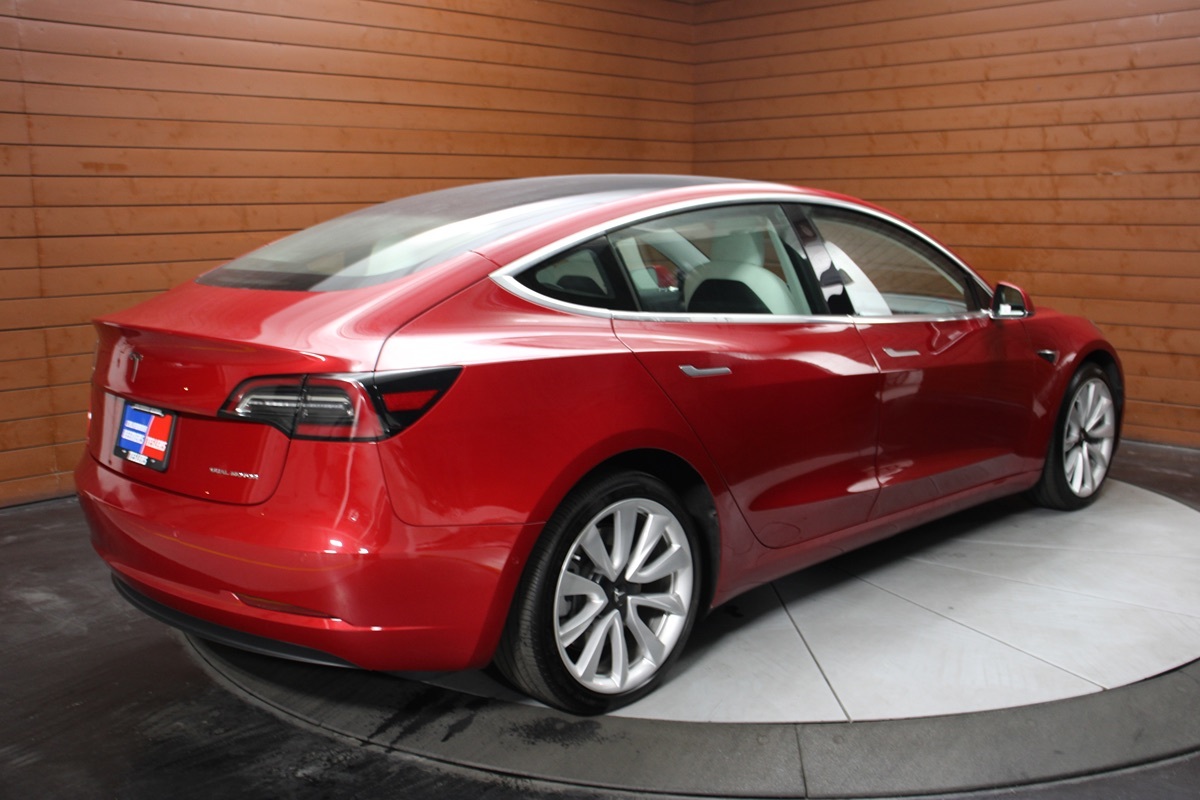 2020 Tesla Model 3 Long Range photo 20