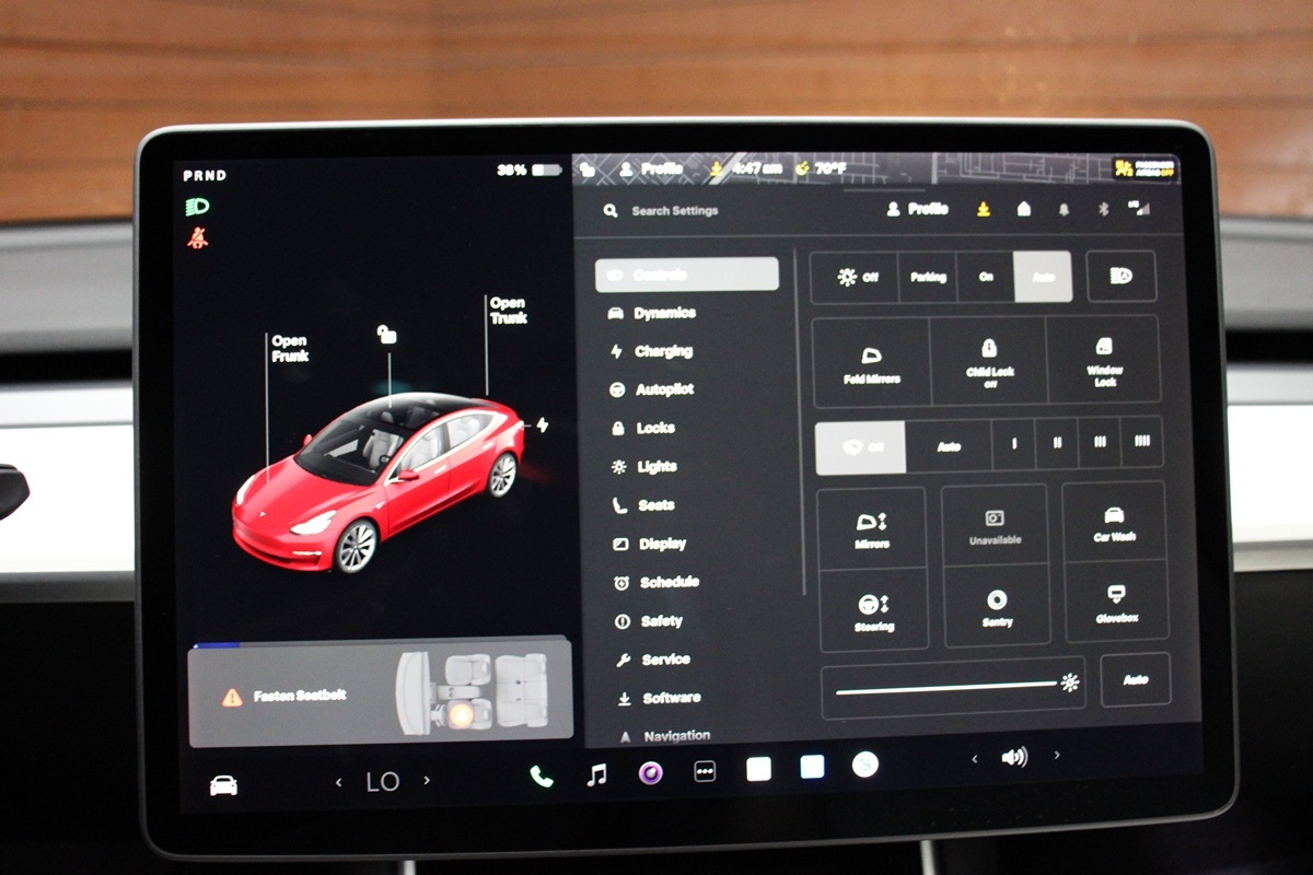 2020 Tesla Model 3 Long Range photo 24