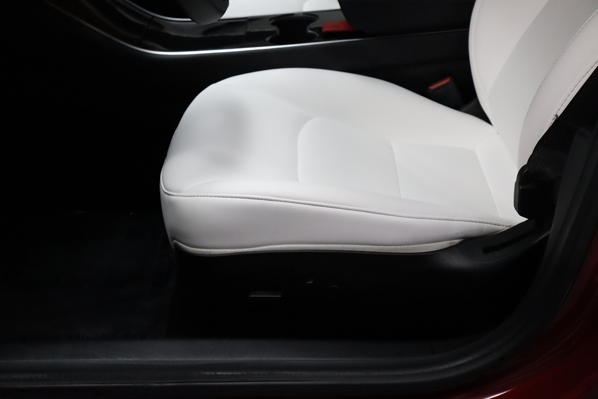 2020 Tesla Model 3 Long Range photo 31