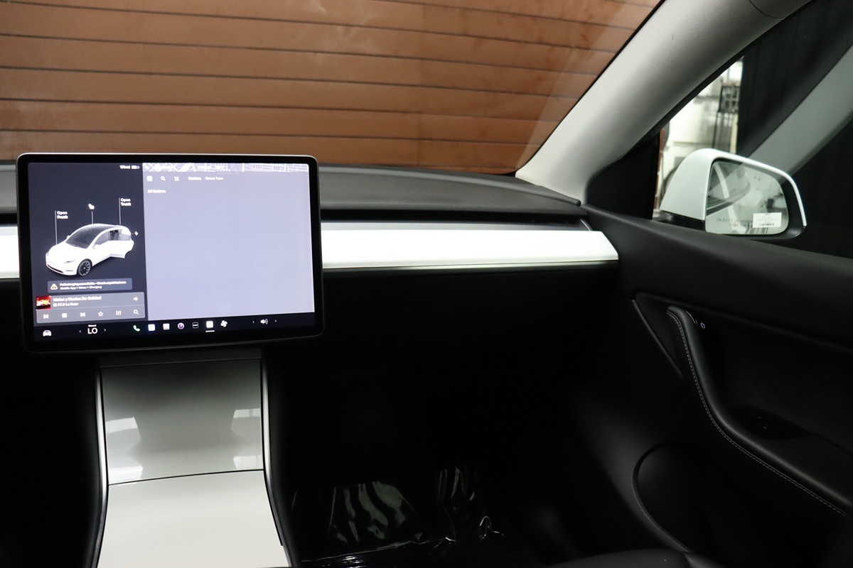 2021 Tesla Model Y Long Range photo 21