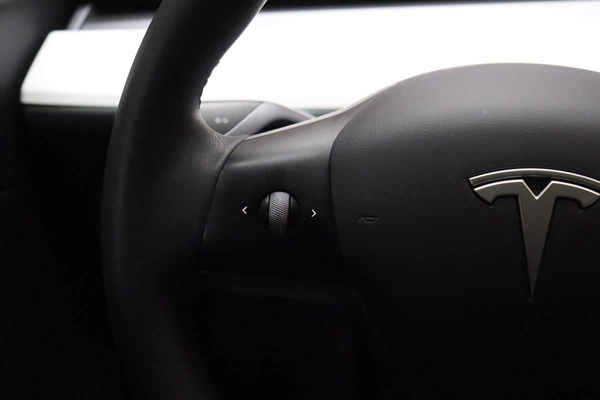 2021 Tesla Model Y Long Range photo 25