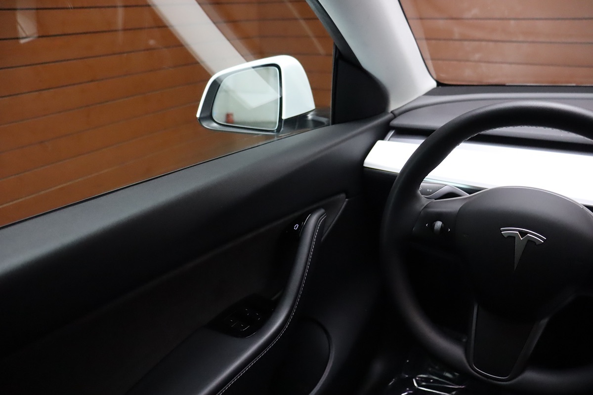 2021 Tesla Model Y Long Range photo 30