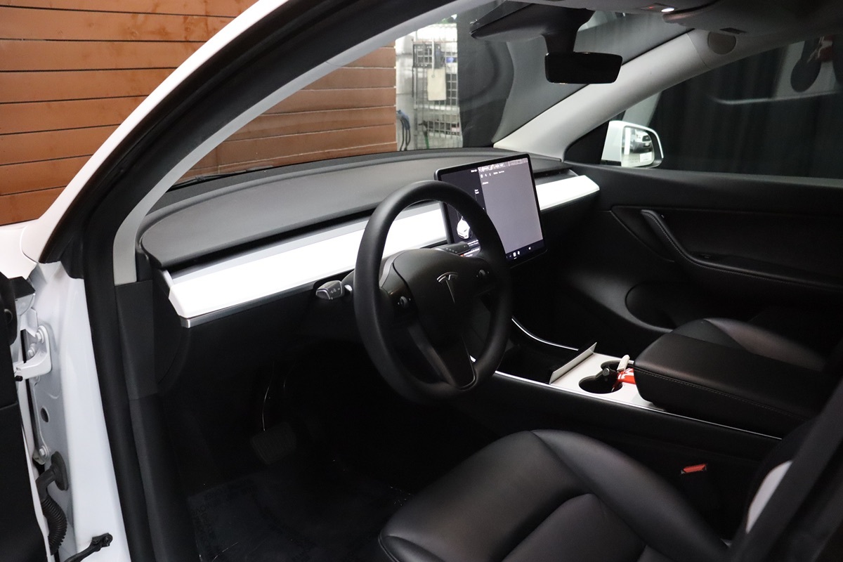 2021 Tesla Model Y Long Range photo 33