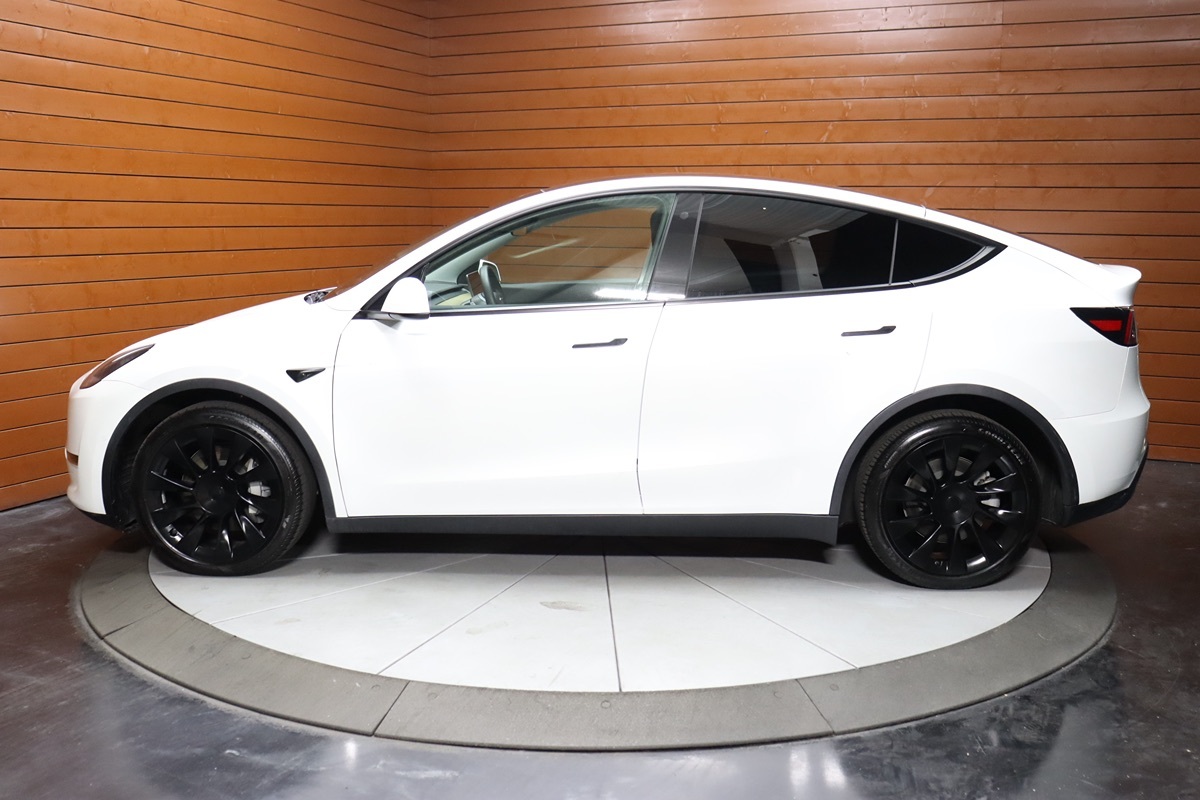 2021 Tesla Model Y Long Range photo 6
