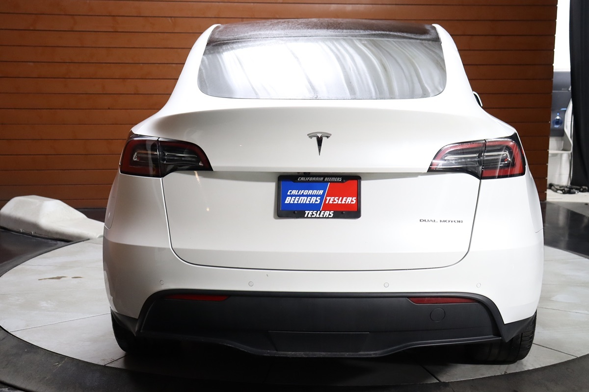2021 Tesla Model Y Long Range photo 9