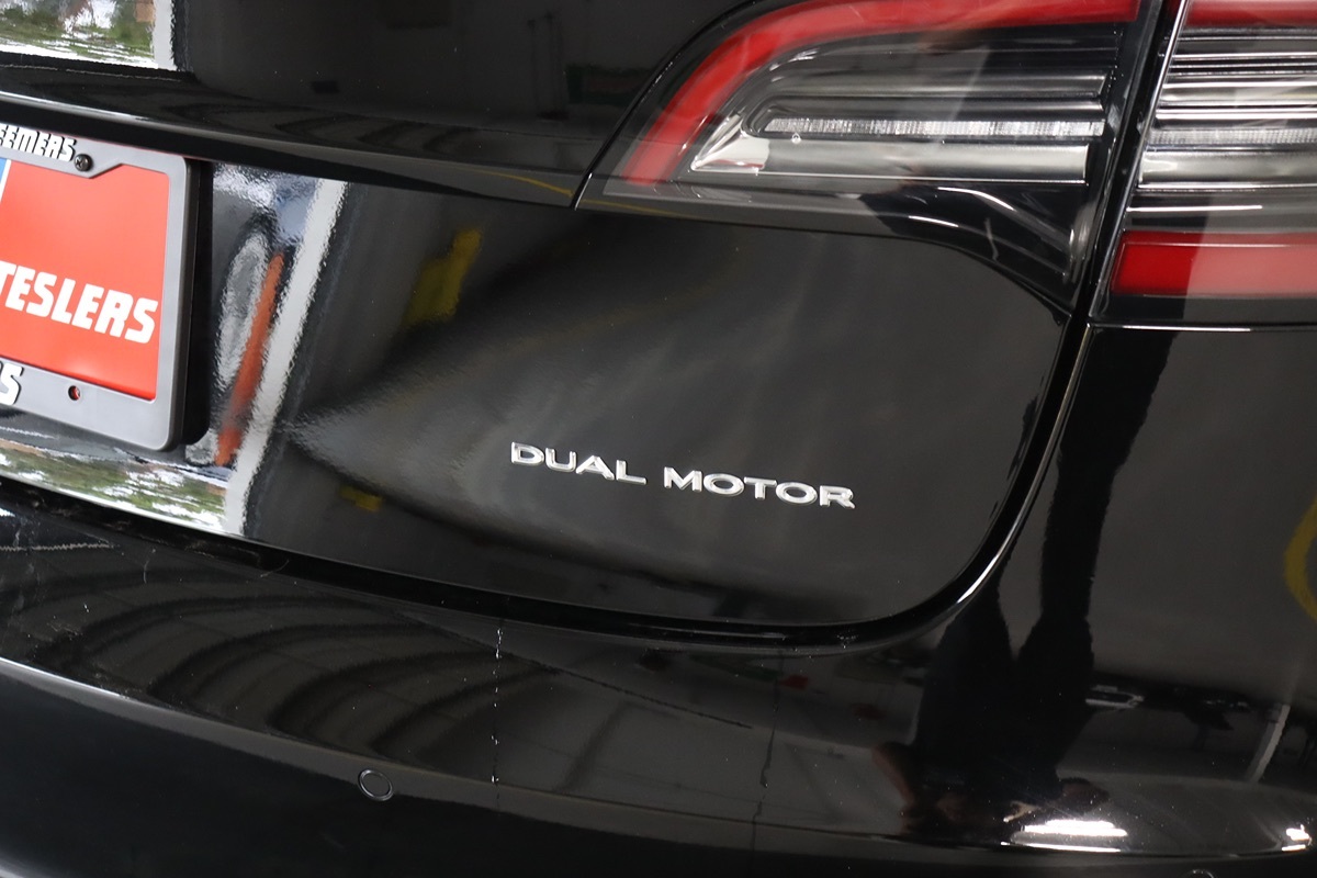 2022 Tesla Model 3 Long Range photo 9