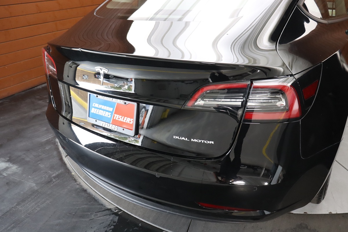 2022 Tesla Model 3 Long Range photo 8