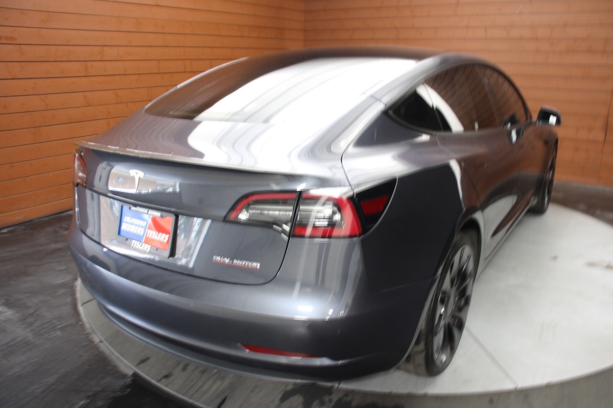 2022 Tesla Model 3 Performance photo 18
