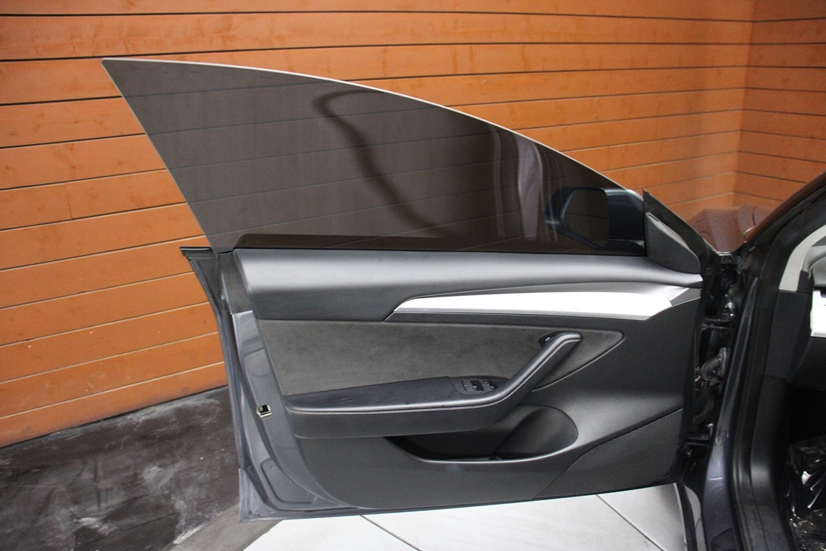 2022 Tesla Model 3 Performance photo 25