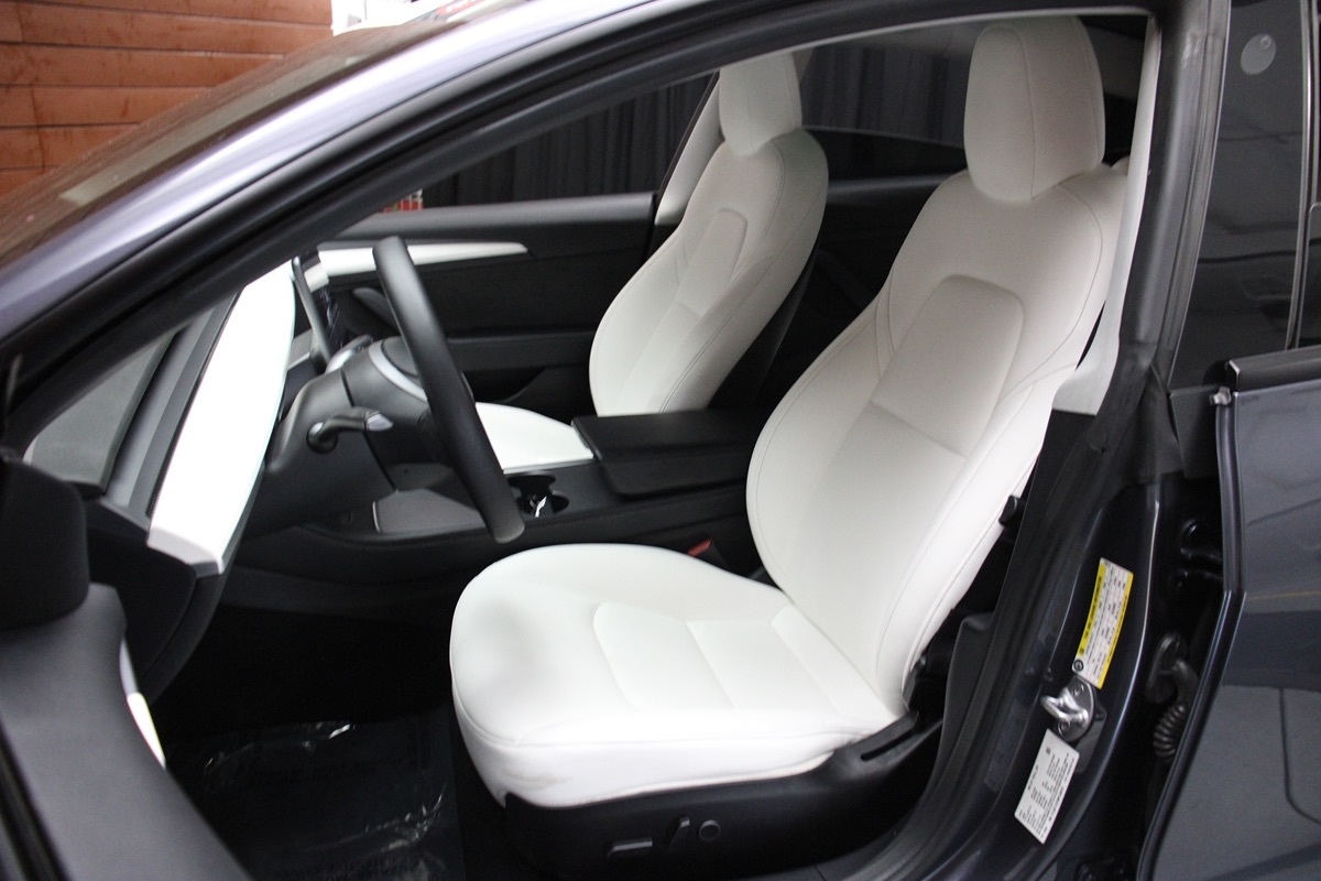 2022 Tesla Model 3 Performance photo 28