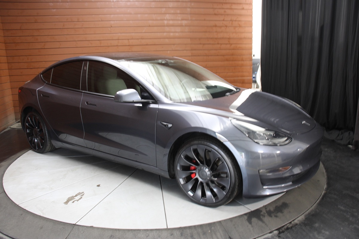 2022 Tesla Model 3 Performance photo 16