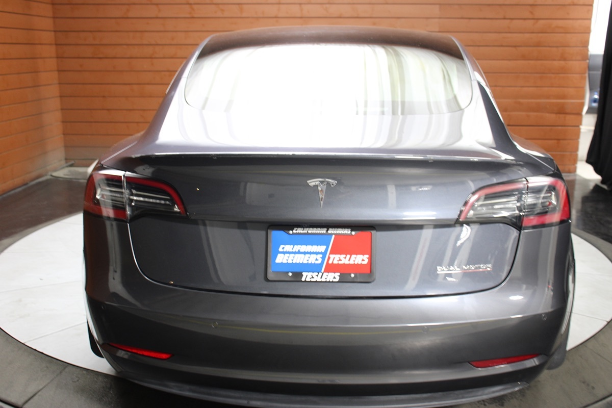 2022 Tesla Model 3 Performance photo 2