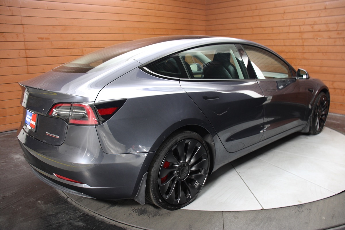 2022 Tesla Model 3 Performance photo 4