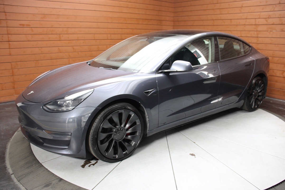 2022 Tesla Model 3 Performance photo 14