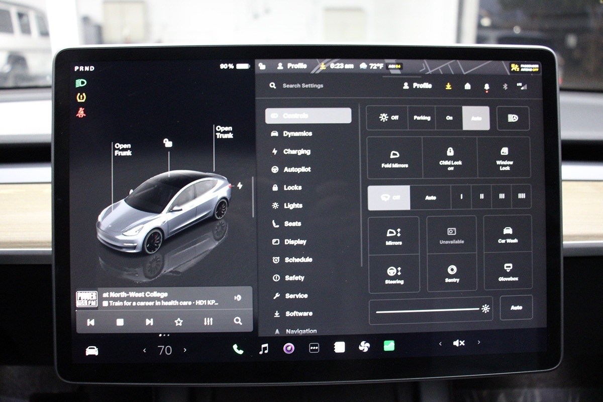 2022 Tesla Model 3 Performance photo 18