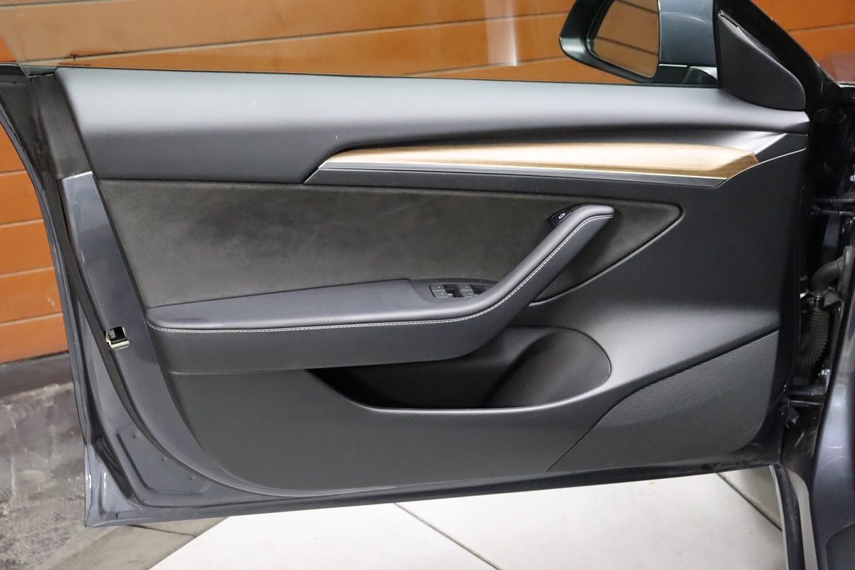 2022 Tesla Model 3 Performance photo 37