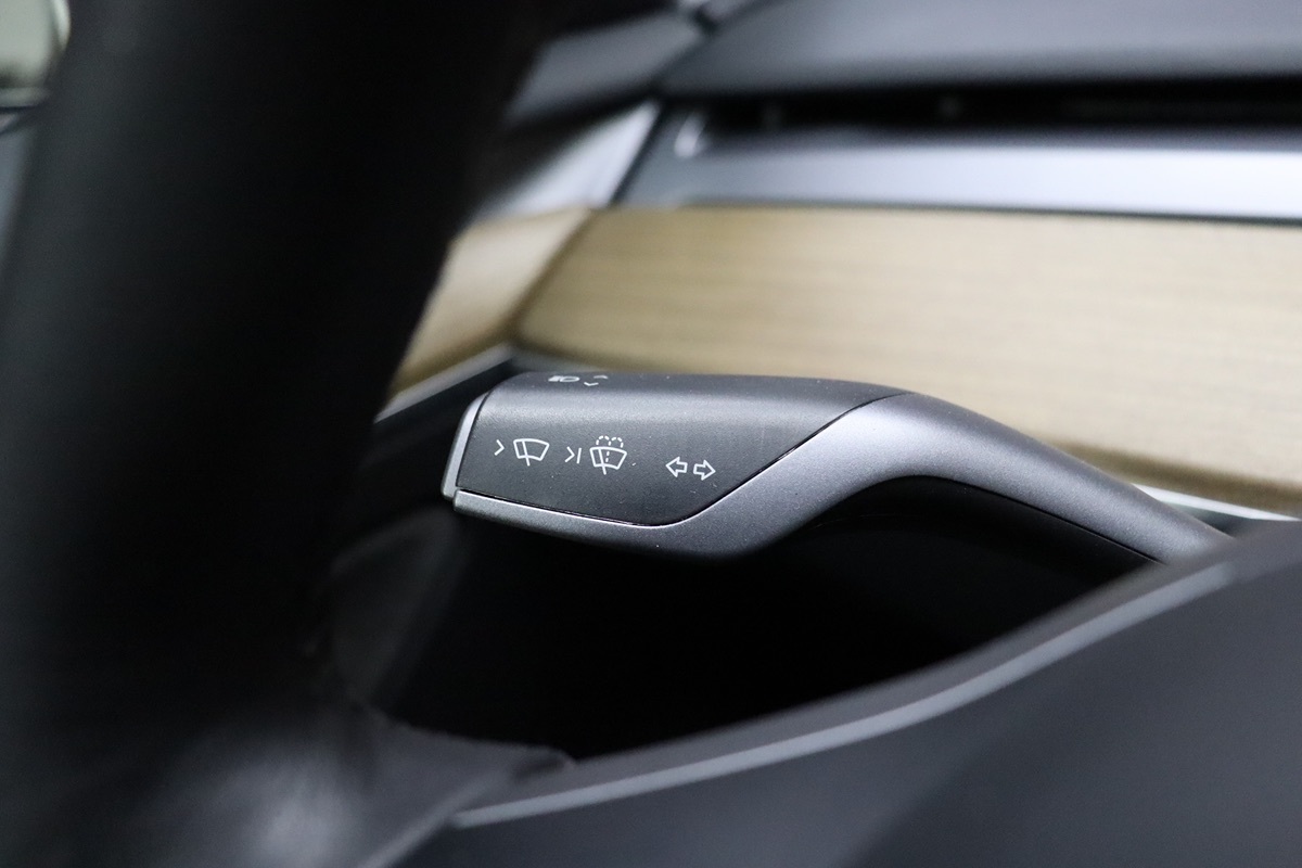 2022 Tesla Model 3 Performance photo 40