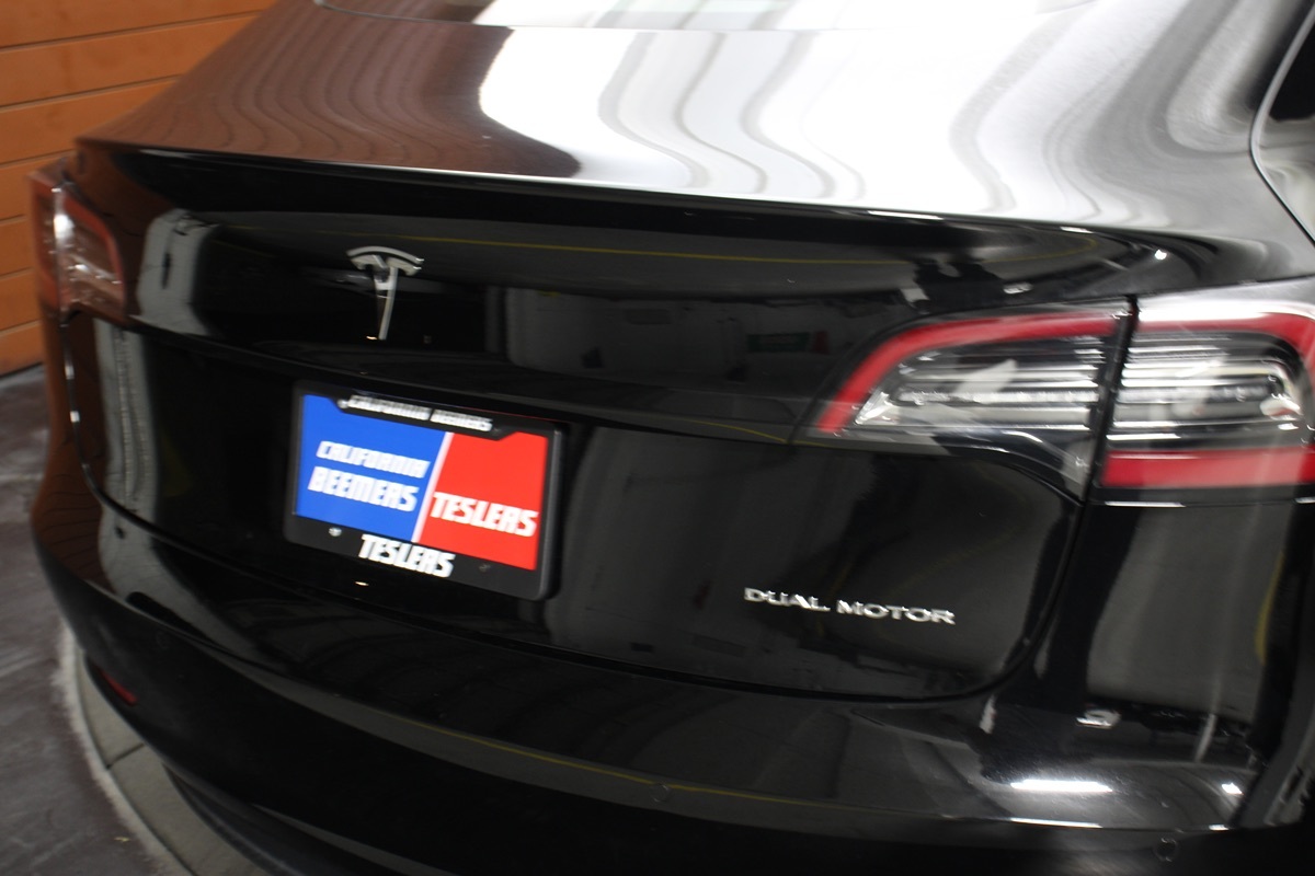 2022 Tesla Model 3 Long Range photo 10