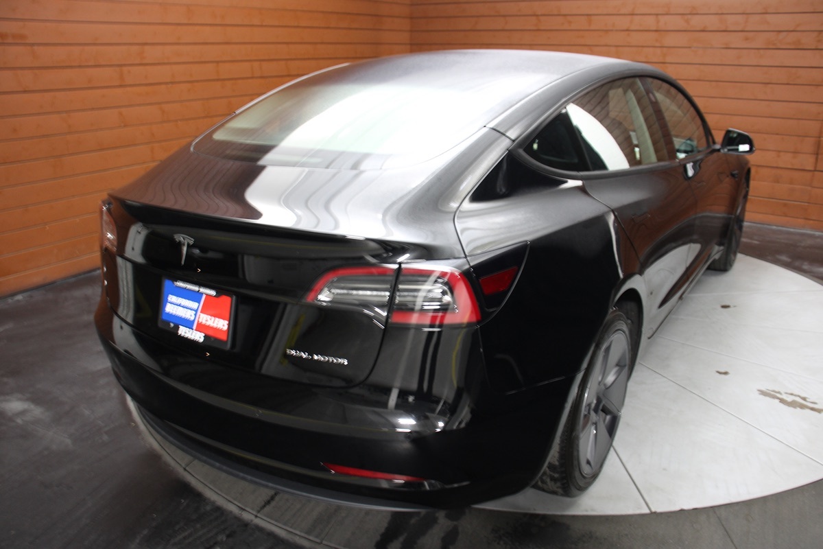 2022 Tesla Model 3 Long Range photo 15