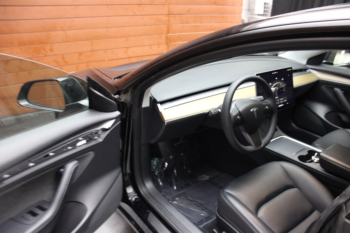 2022 Tesla Model 3 Long Range photo 17