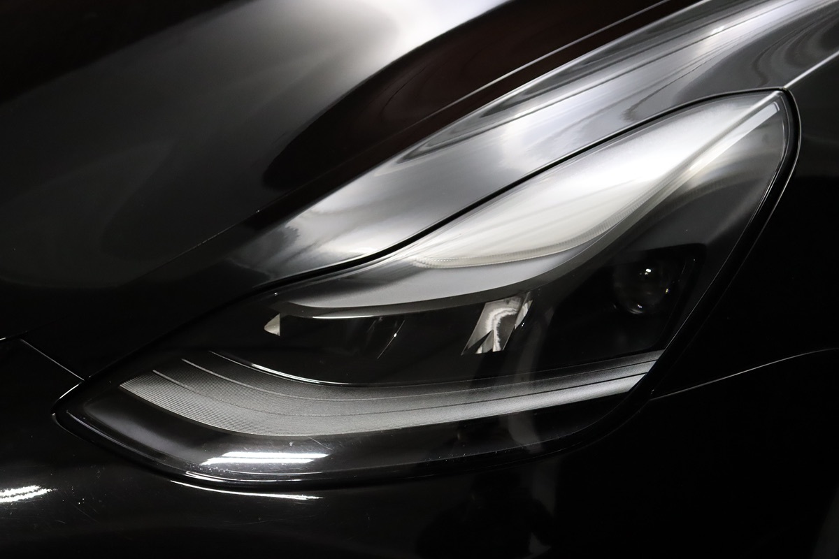 2022 Tesla Model 3 Long Range photo 3