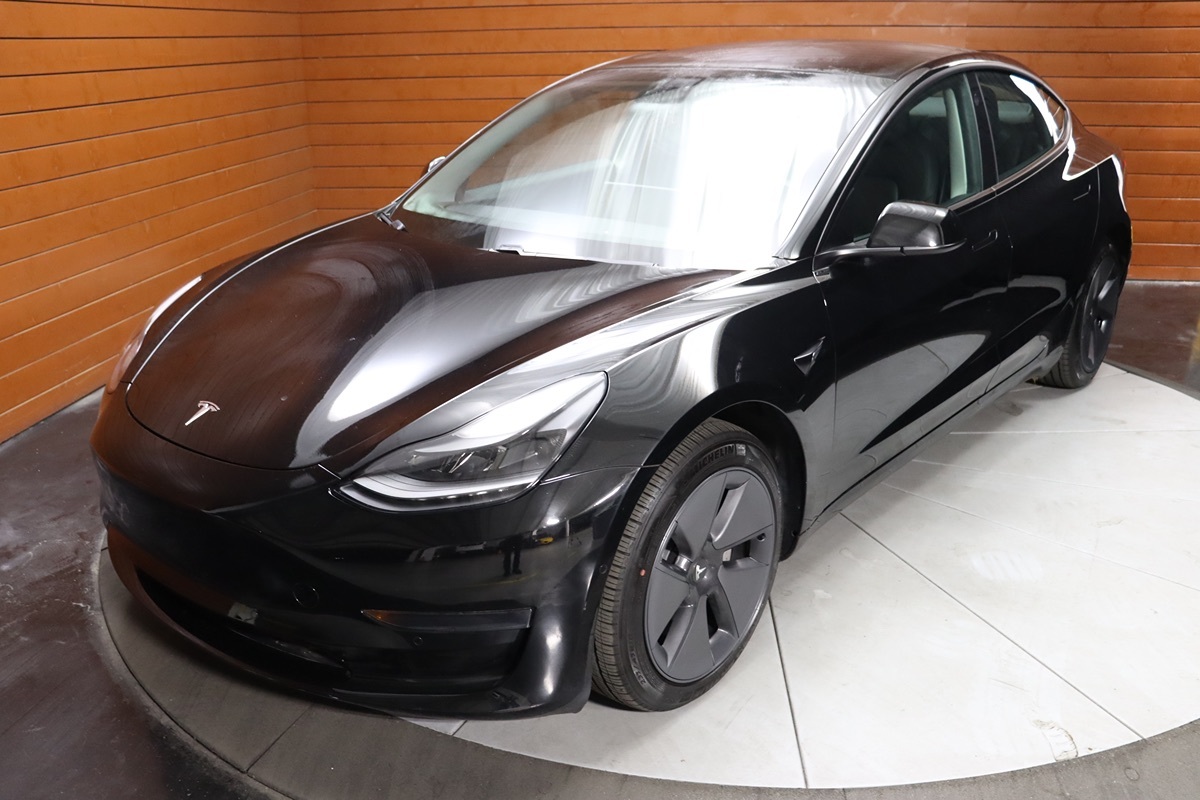2022 Tesla Model 3 Long Range photo 4