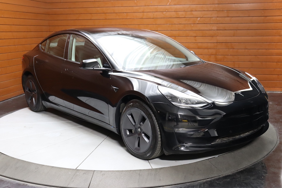2022 Tesla Model 3 Long Range photo 12
